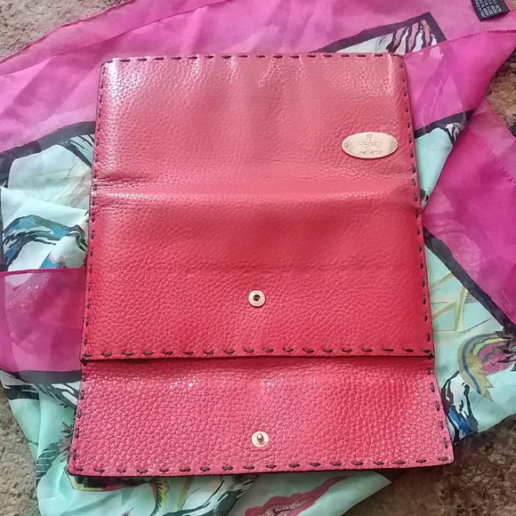 Fendi purse..FIRM - Picture 10 of 10